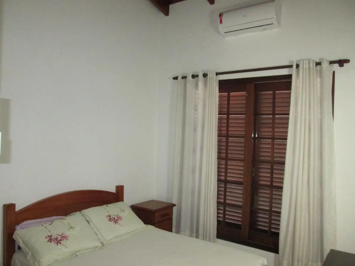 Alugo Casa Em Penha Sc Com Piscina 50 Metros Da Praia 4 Qtos 2 Ar 2 Bh E Top פנייה